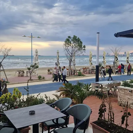 Albion Sea View دراس