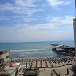Апартаменты Albion Sea View