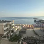 Albion Sea View Апартаменты
