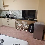 Апартаменты Albion Sea View *